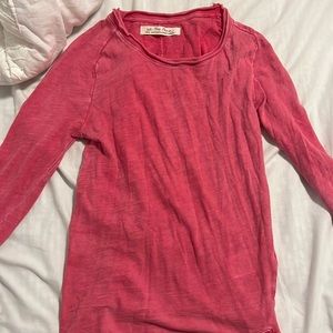i’m selling this pink long sleeve free people shirt in a size small